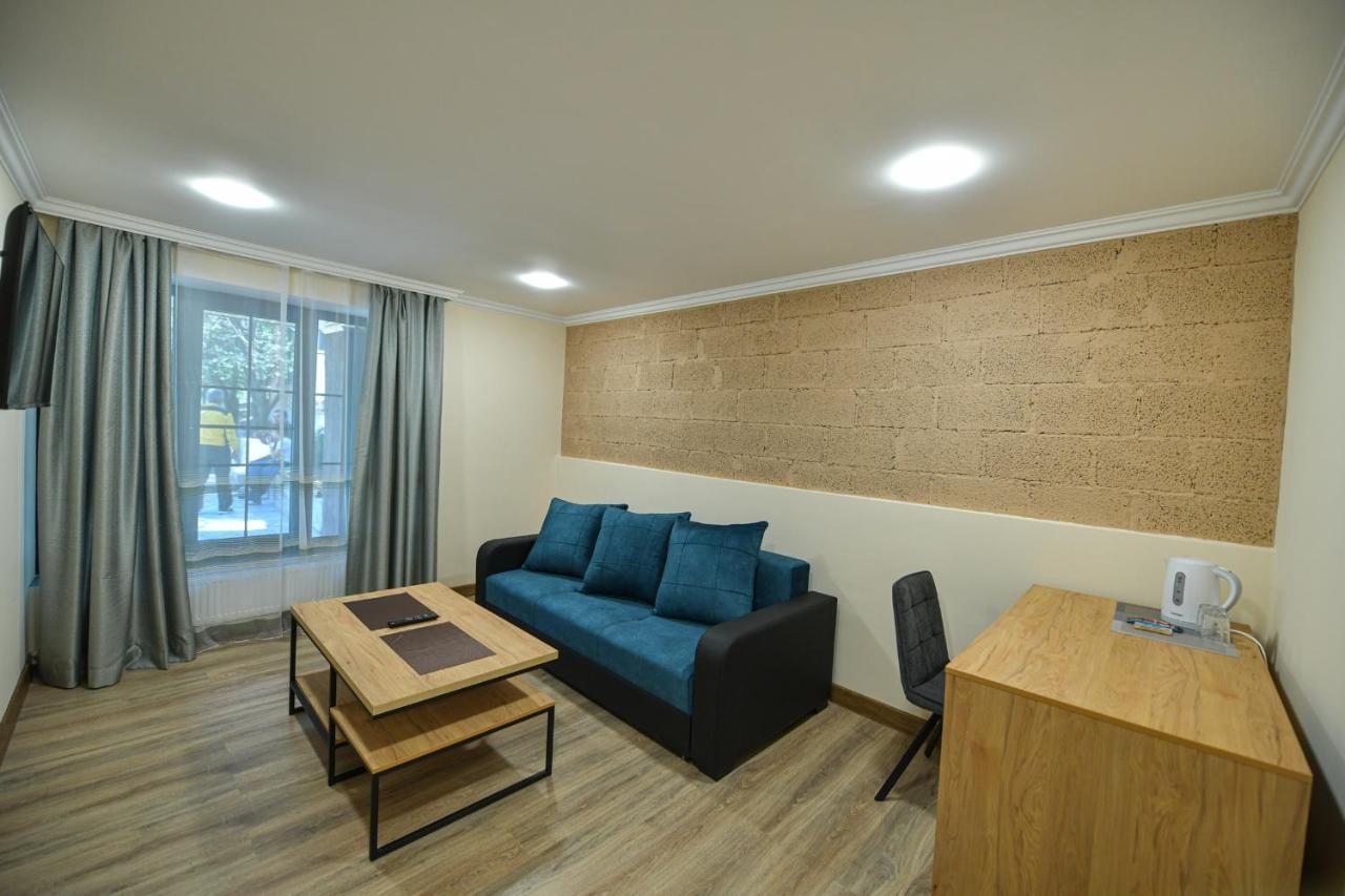 Madin Eco Hotel Debed Luaran gambar